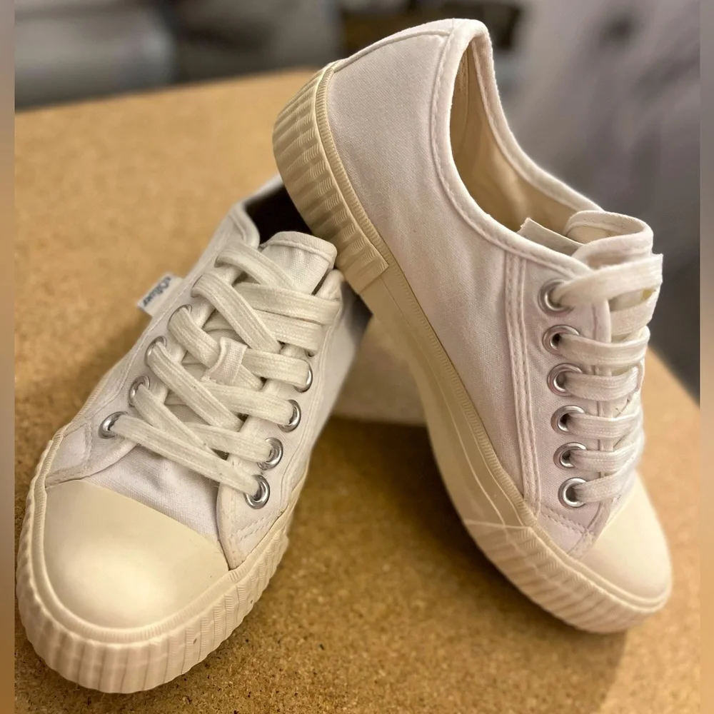 s.Oliver Canvas Sneakers Size 37 - Picture 3 of 15